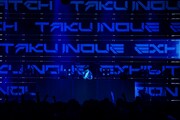 TAKU INOUEのステージの様子。（撮影：横山マサト）