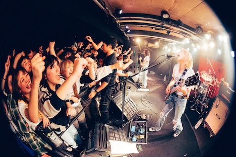 炙りなタウン（Photo by toya［@__tpwbo］）