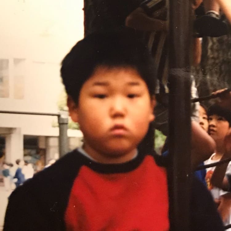 6歳頃。学校の先生が撮影。