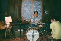 2021年に発表したソロ曲「おまえも」ミュージックビデオ撮影にて。