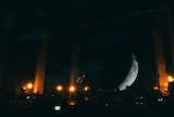 「Aimer Hall Tour 2024-25 "lune blanche”」東京・東京ガーデンシアター公演の様子。(撮影:加藤アラタ)