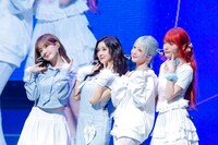 左からチェヒョン、ダヨン、ヒカル、ヨンウン。