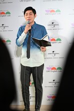 司会を務めたトンツカタンの森本晋太郎。