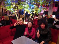 ハシリコミーズとアンコールの南ママ。