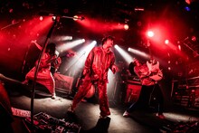 挫・人間「クアトロ疾風伝～乱世凸入編～」の様子。（撮影：森好弘）