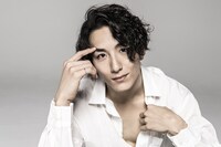 大貫勇輔 ©佐々江典子/ぶんか社/「子宮恋愛」製作委員会