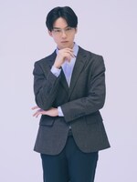 主人公の夫・恭一を演じる沢村玲（ONE N' ONLY）。©佐々江典子/ぶんか社/「子宮恋愛」製作委員会