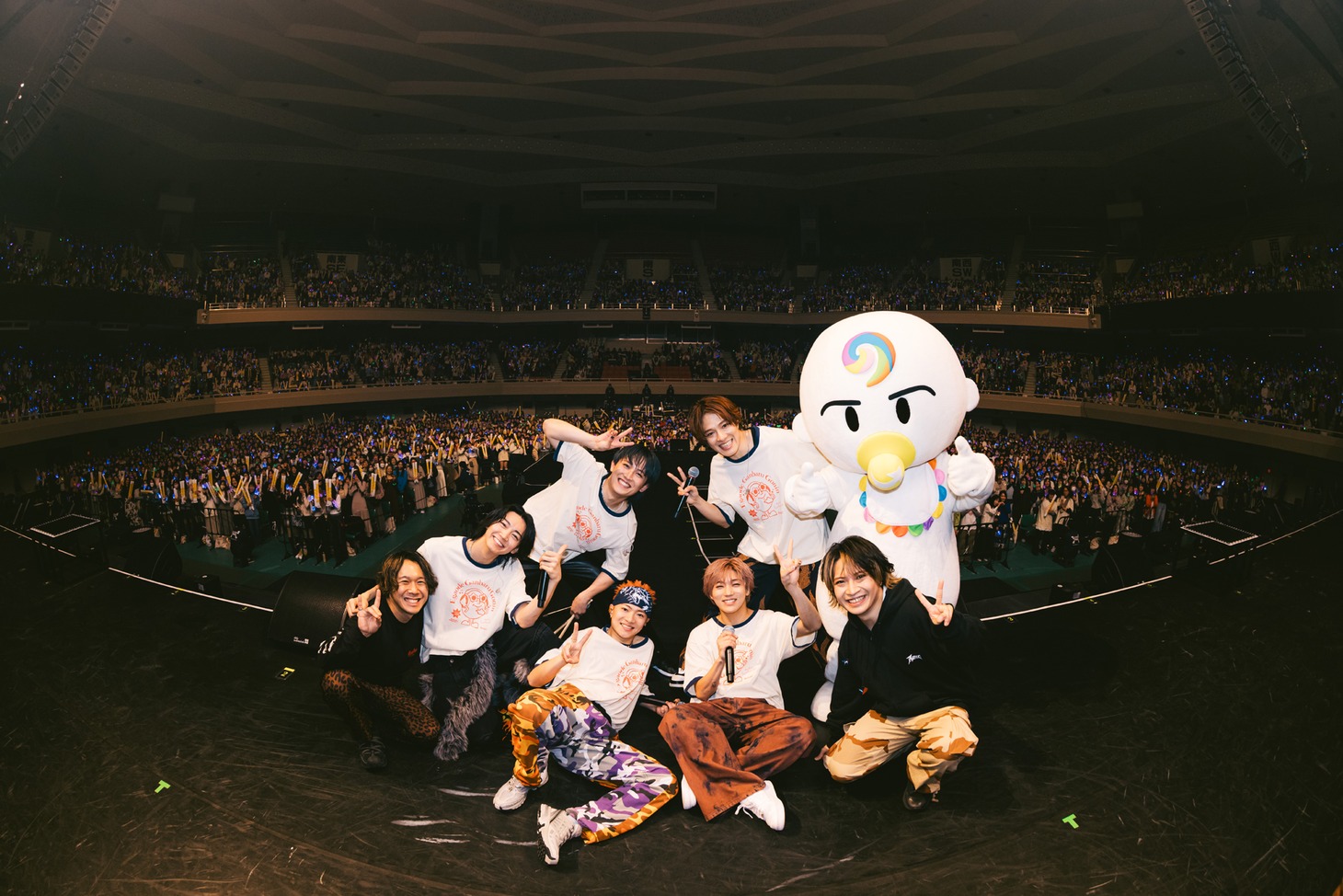 「7ORDER LIVE TOUR 2025 EGG～笑顔で頑張る5人～supported by MXまつり」東京・日本武道館公演の様子。