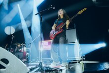 Maika（B, Vo / Chilli Beans.）（撮影：山川哲矢）