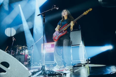 Maika（B, Vo / Chilli Beans.）（撮影：山川哲矢）