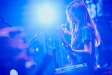 Maika（B, Vo / Chilli Beans.）（撮影：山川哲矢）