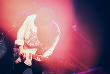 大山純（G / ストレイテナー）（撮影：山川哲矢）