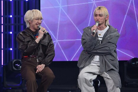 Aile The ShotaとSKY-HI。©NHK