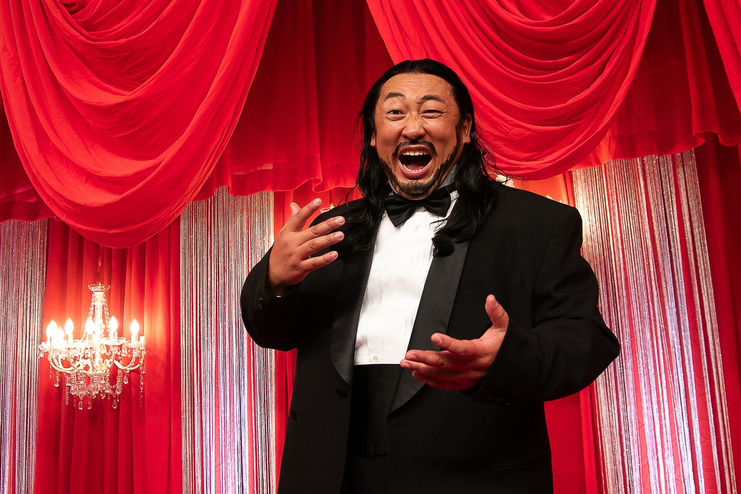 「秋山歌謡祭2025」より、秋山竜次。©メ～テレ