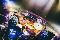 KUZIRA（撮影：イノコシゼンタ）