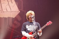 dustbox（撮影：三吉ツカサ）