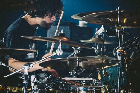 かみじょうちひろ（Dr）（撮影：西槇太一）