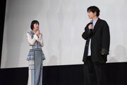 夫婦を演じた夏帆と染谷将太。