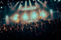 「リアクション ザ ブッタ ONEMAN TOUR 2025」最終公演の様子。（撮影：稲垣ルリコ）