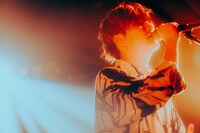 佐々木直人（B, Vo）（撮影：稲垣ルリコ）