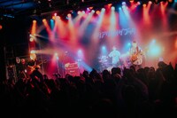 「リアクション ザ ブッタ ONEMAN TOUR 2025」最終公演の様子。（撮影：稲垣ルリコ）