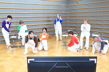 笑い崩れる超特急。