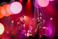 吉田山田（撮影：松本いづみ）