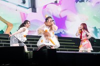 風見和香、小久保柚乃、桜木心菜（左から）の“ココユノノカ”トリオ。