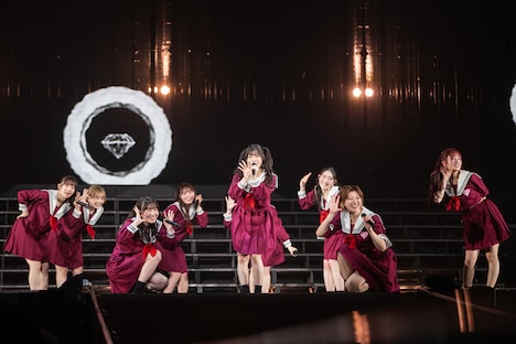 「えびぞりダイアモンド!!」を歌うえびちゅう。