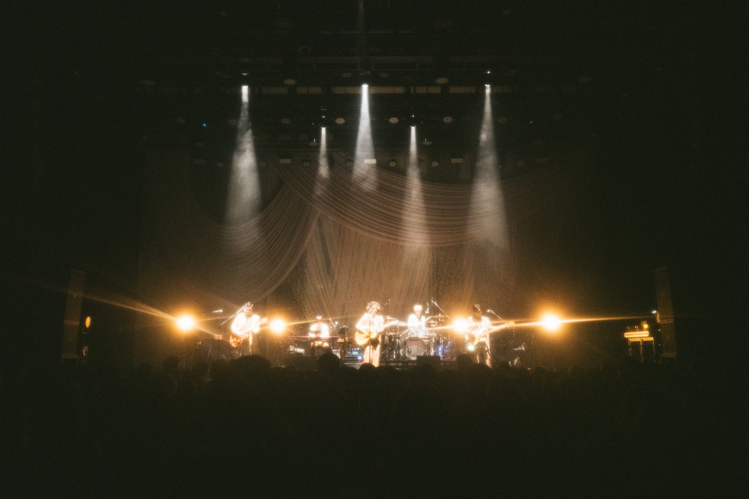 「15th Anniversary Show『FiNO is』」の様子。（Photo by Keisuke Morizawa）