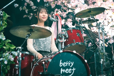 いこたん（Dr, Cho）（撮影：タチバナジン）