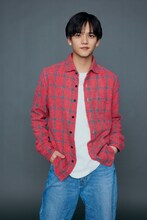 中島颯太©練馬ジム | LINE マンガ・2025 映画「おっパン」製作委員会