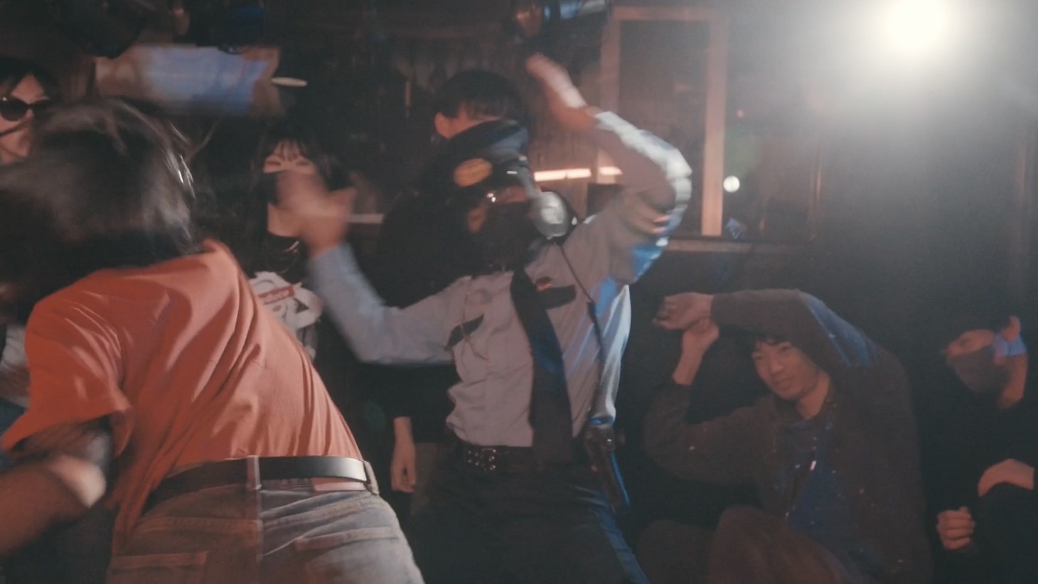 ネクライトーキー「モブなりのカンフー」MVより。