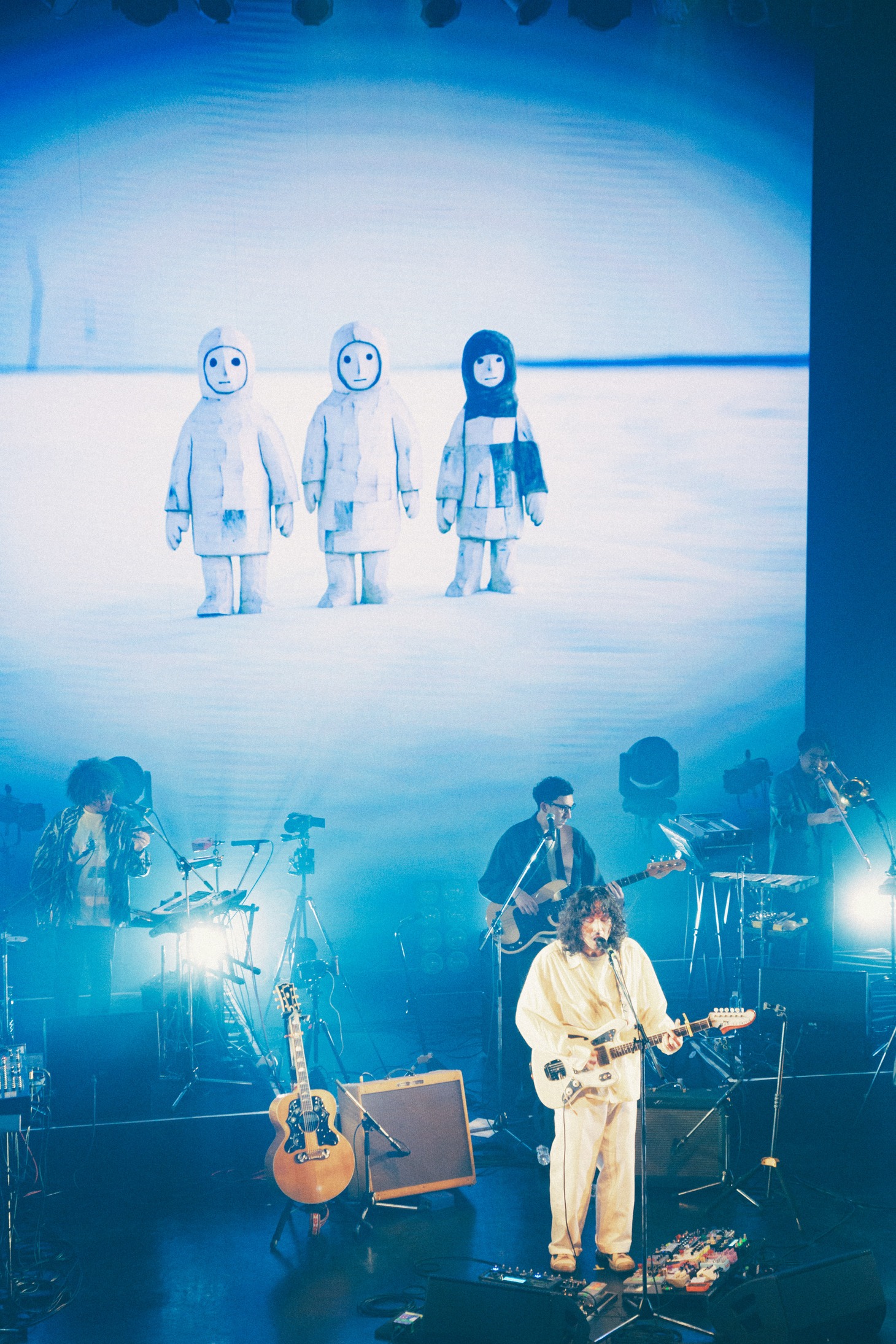 「ROTH BART BARON 10th Anv TOUR 2024-2025『Ice Age: Melt and Blooms』」ファイナル公演の様子。（撮影：金本凛太朗）