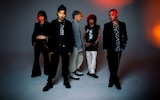 Crossfaith。右から2番目がDaiki(G)。
