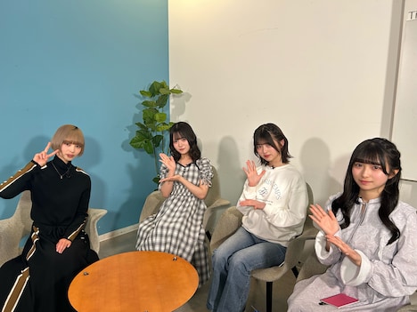 最上もがとWHITE SCORPIONメンバー。