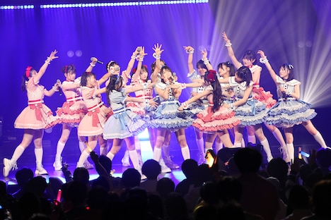 「虹のコンキスタドール SPRING TOUR 2025 『君の明日が晴れるなら』」初日公演の様子。