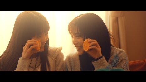 CHiCO「6:00 PM」ミュージックビデオのワンシーン。