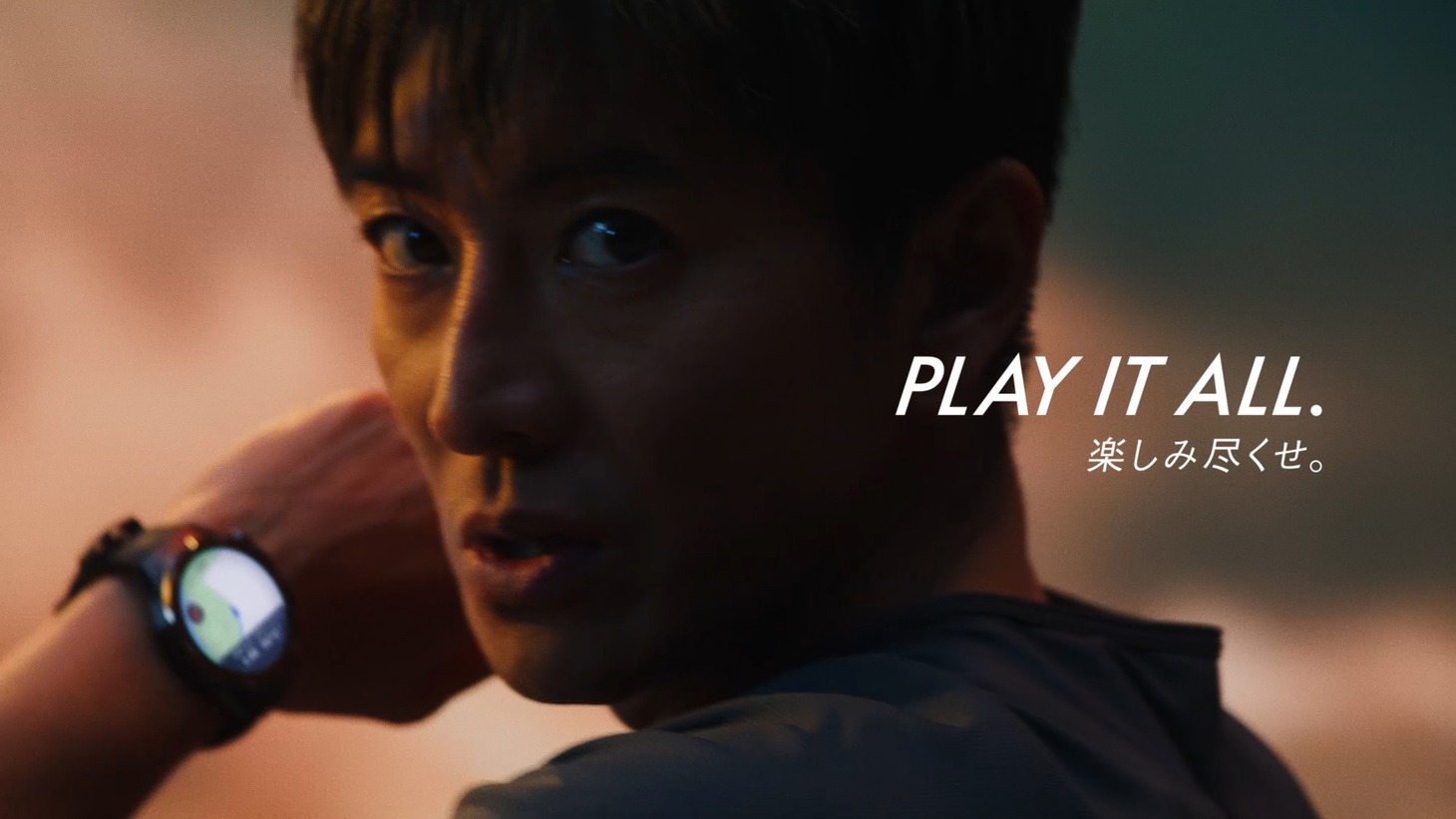 「PLAY IT ALL.」編より。