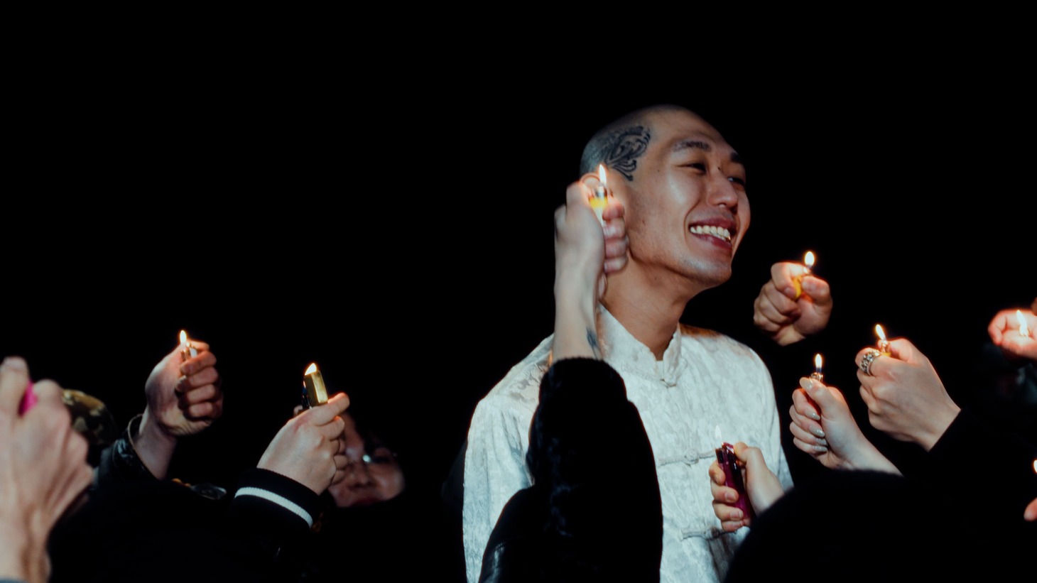 FANI「Out the 貧乏」ミュージックビデオより。