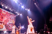 大森靖子「少女貫徹 四天王LIVE LAST AVEX ワンマン」の様子。（撮影：汐留シユ）