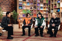 Number_iと大泉洋。（写真提供：NHK）