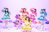 超ときめき♡宣伝部による生配信ライブの様子。