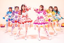 超ときめき♡宣伝部による生配信ライブの様子。