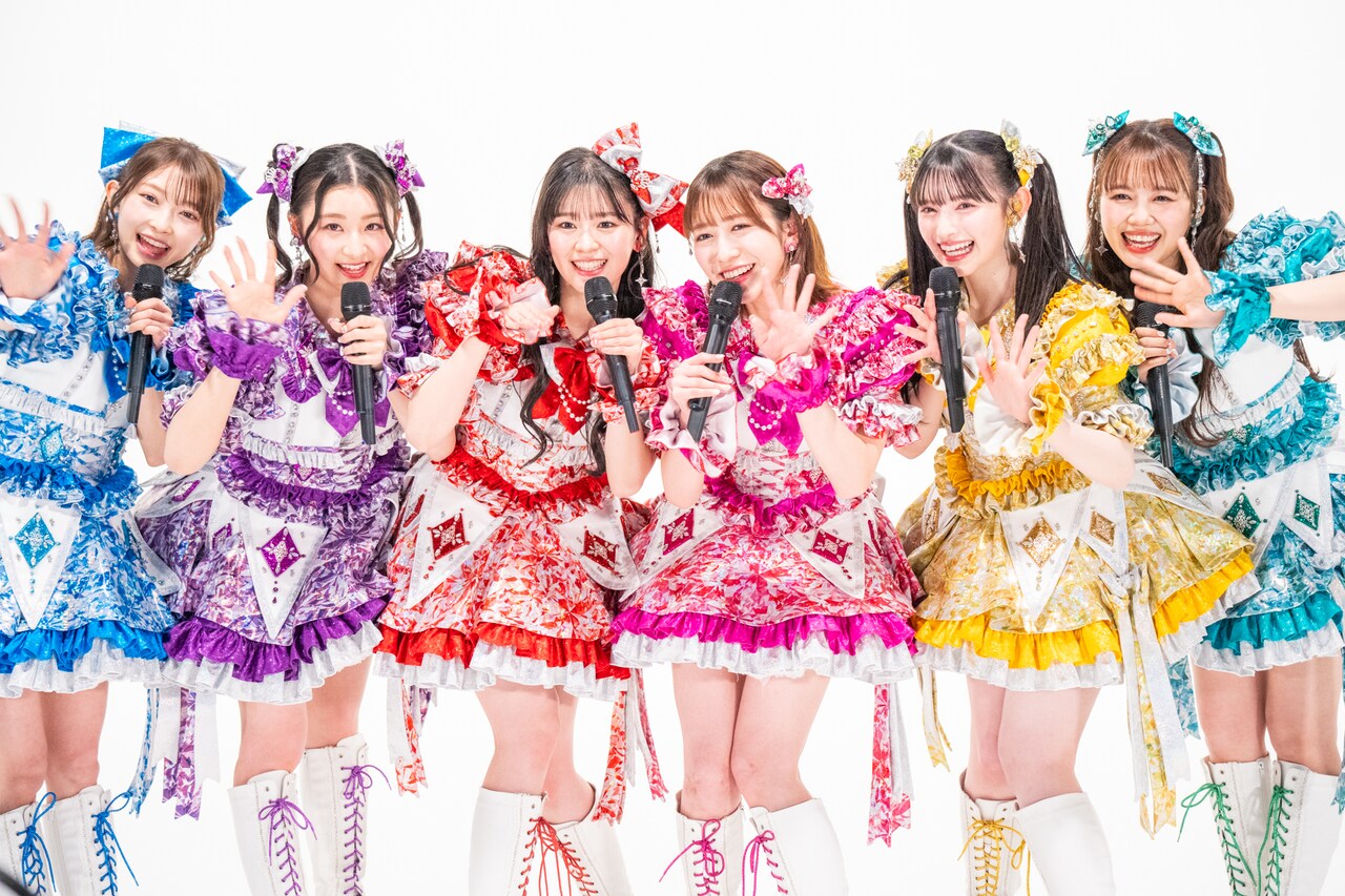 超ときめき♡宣伝部による生配信ライブの様子。 - 超ときめき