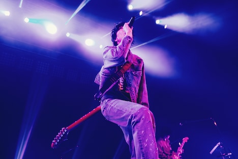 晩餐（川谷絵音 / G）（Photo by Daiki Miura）