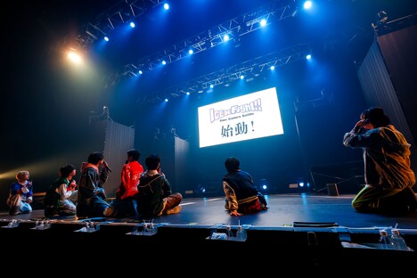 サプライズ発表の瞬間。(撮影:笹森健一)