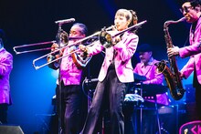 長屋晴子（緑黄色社会）（撮影：青木カズロー）