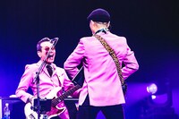 沖祐市（Key）と川上つよし（B）（手前から）。（撮影：青木カズロー）