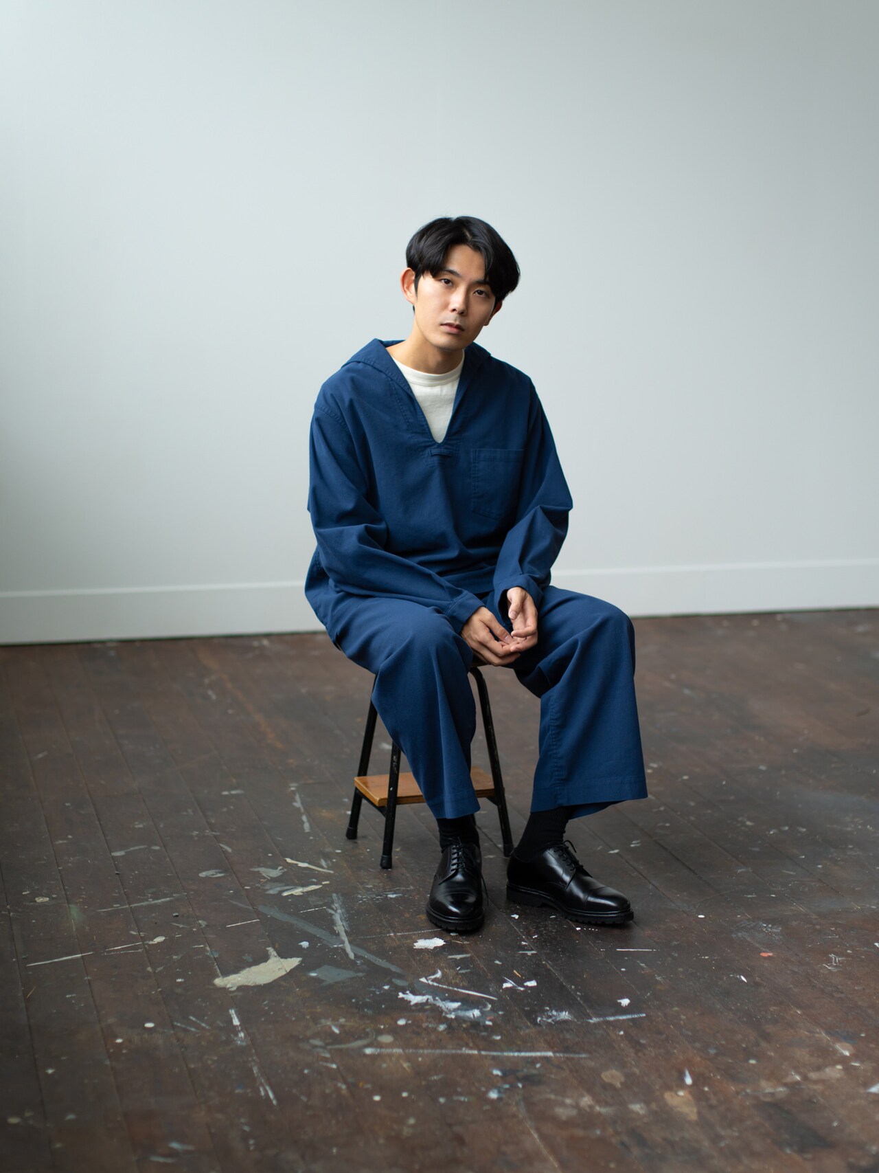 折坂悠太がかつてのバイト先で独奏会、柏市の映画館・キネマ旬報シアター支援に向けて